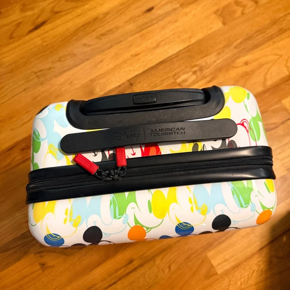Disney American Tourister Mickey Mouse Hardside Spinner Suitcase 18in Carry On